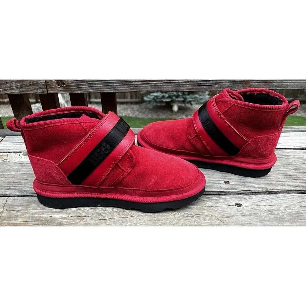UGG Neumel Snapback Big Kids' 5 Chukka Boots - Red